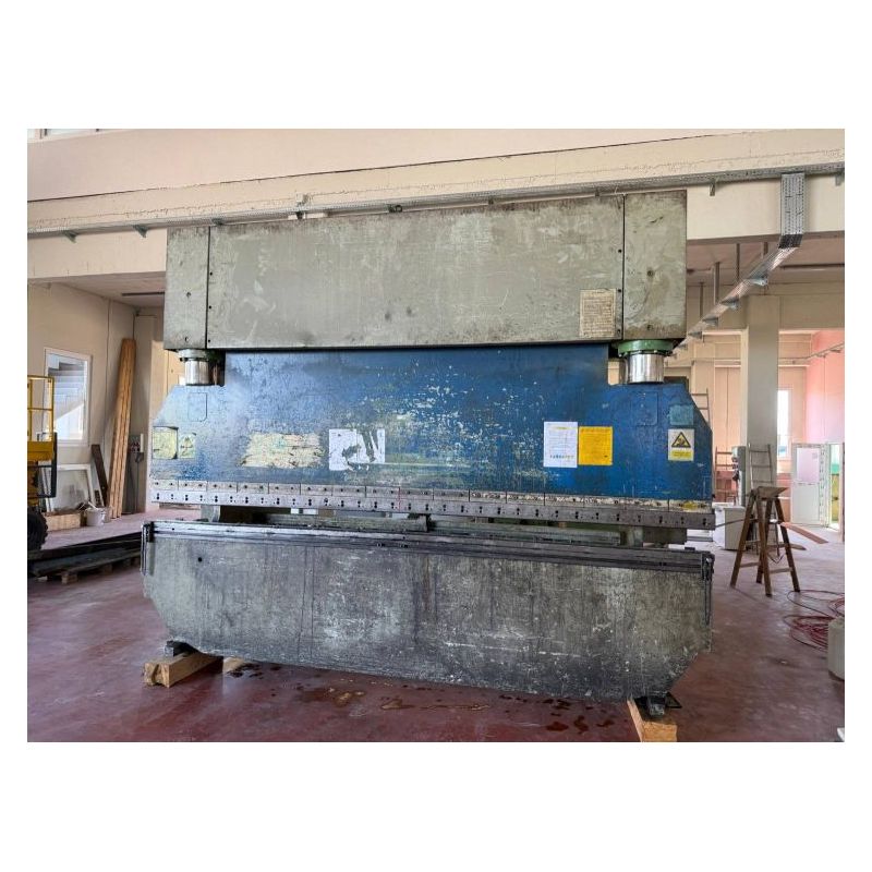 Apkant preša 200t x 4000 mm, neispravno stanje Cijena