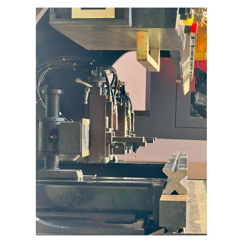 Apkant preša AMADA NC 50tx2000mm (Neispravno stanje - strujni dio) Cijena