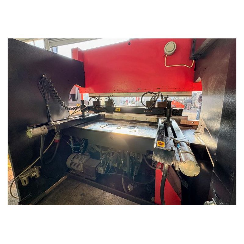 Apkant preša AMADA NC 50tx2000mm (Neispravno stanje - strujni dio) Cijena