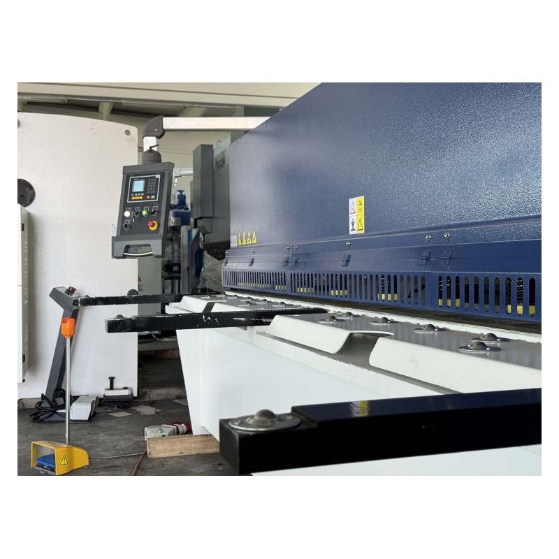 Hidraulične škare QC12K-6×3200 E21S Cijena