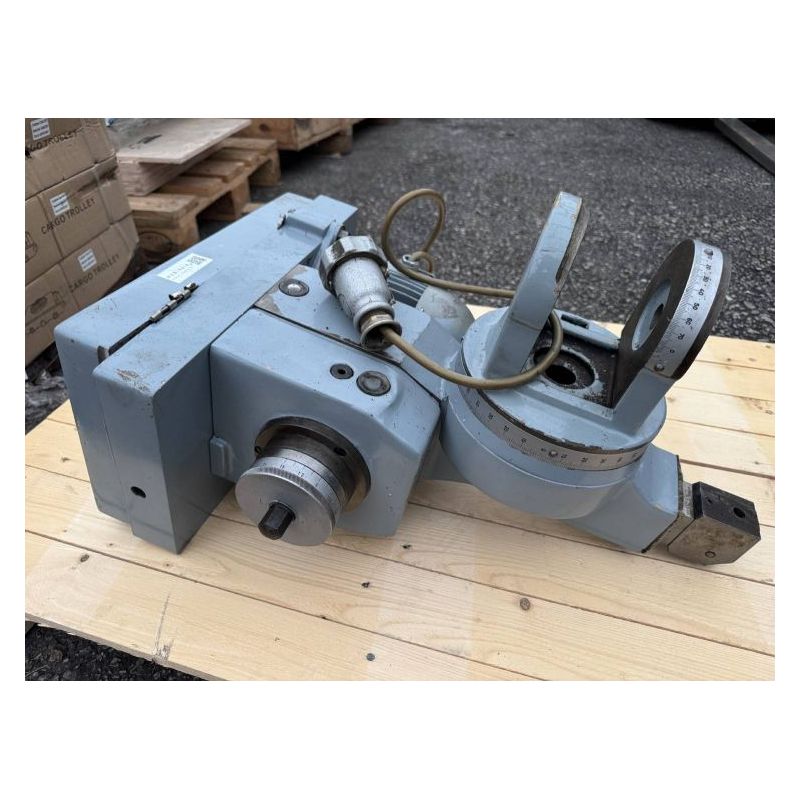 Štos glava za glodalicu, kao nova Price
