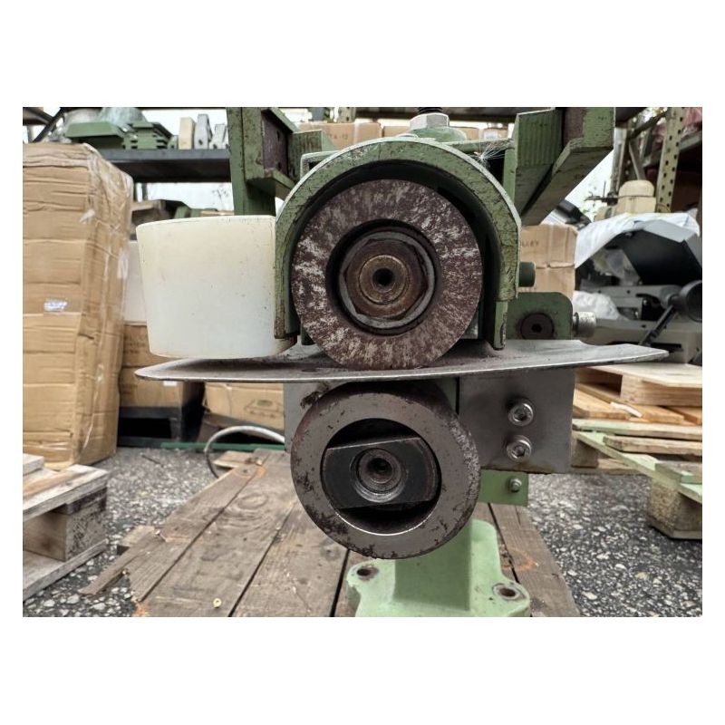 Stroj za obradu rubova (motorni) Cijena