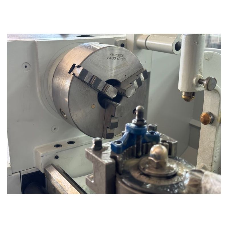 Tokarski stroj C6246x1000 mm Cijena