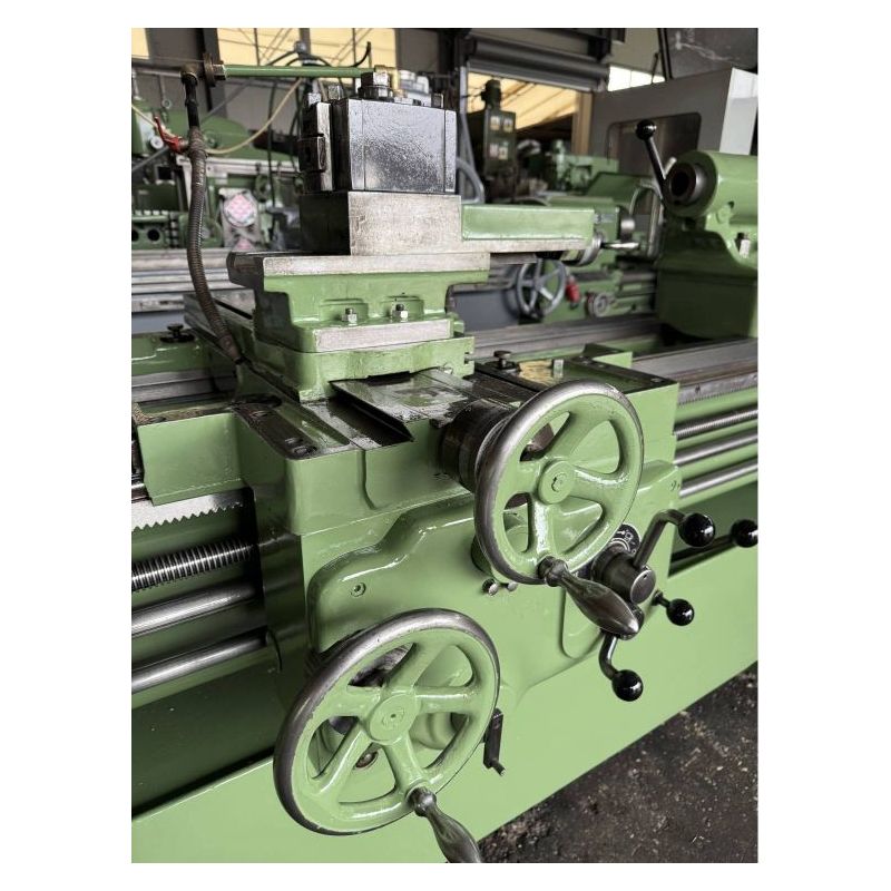 Tokarski stroj Prvomajska TVP-300x3000 mm Cijena