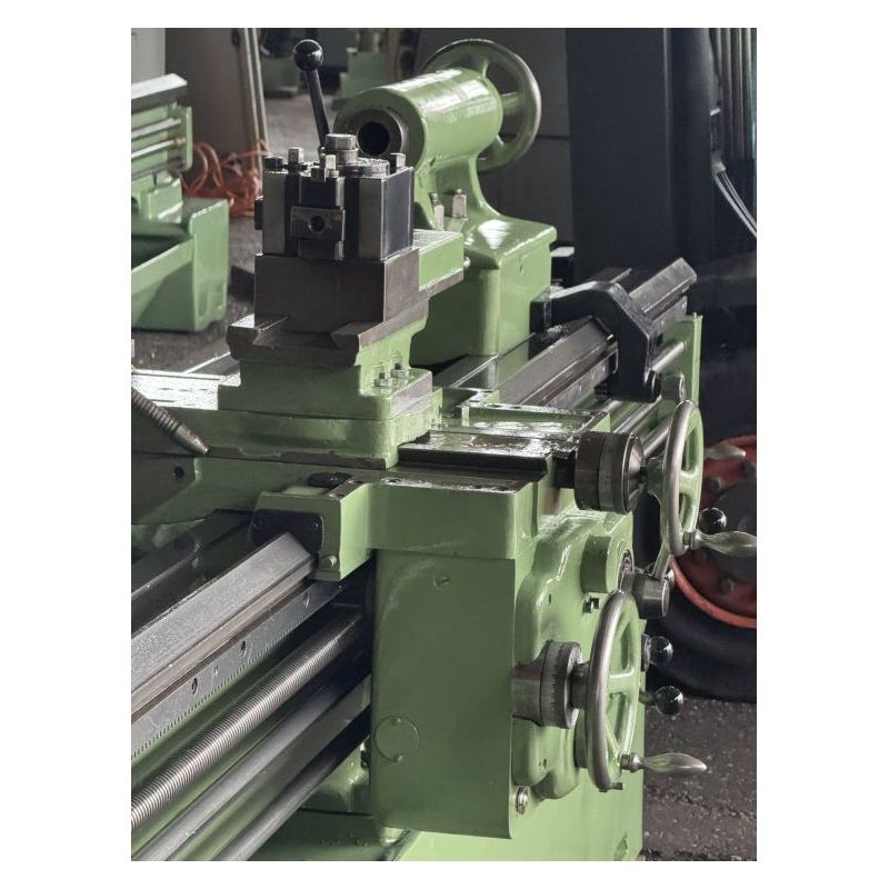 Tokarski stroj Prvomajska TVP-300x3000 mm Cijena