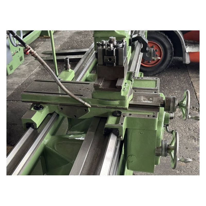 Tokarski stroj Prvomajska TVP-300x3000 mm Cijena